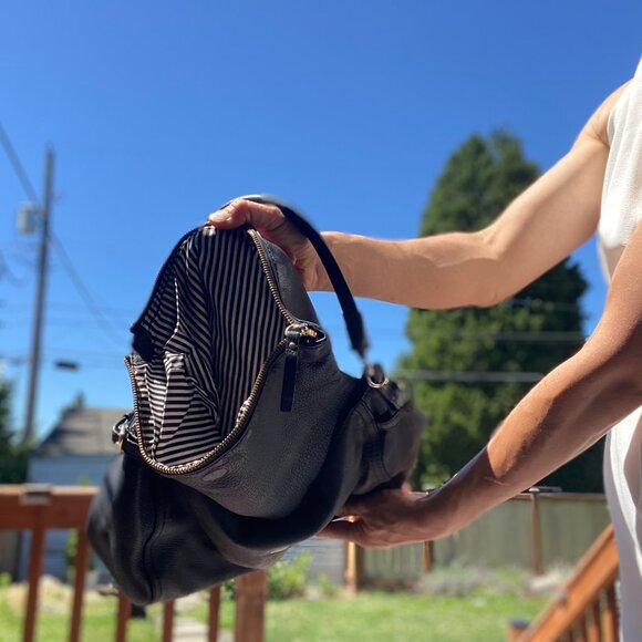 Used K Spade Shoulder Strap Bag Midnight Blue Leather Hobo Bag with Zip Pocket - Picture 8 of 8